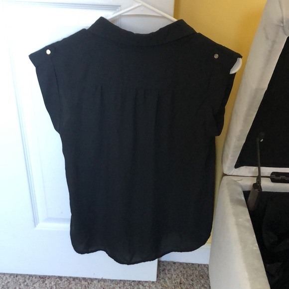Black Button  summer blouse in Greta condition - Picture 4 of 5